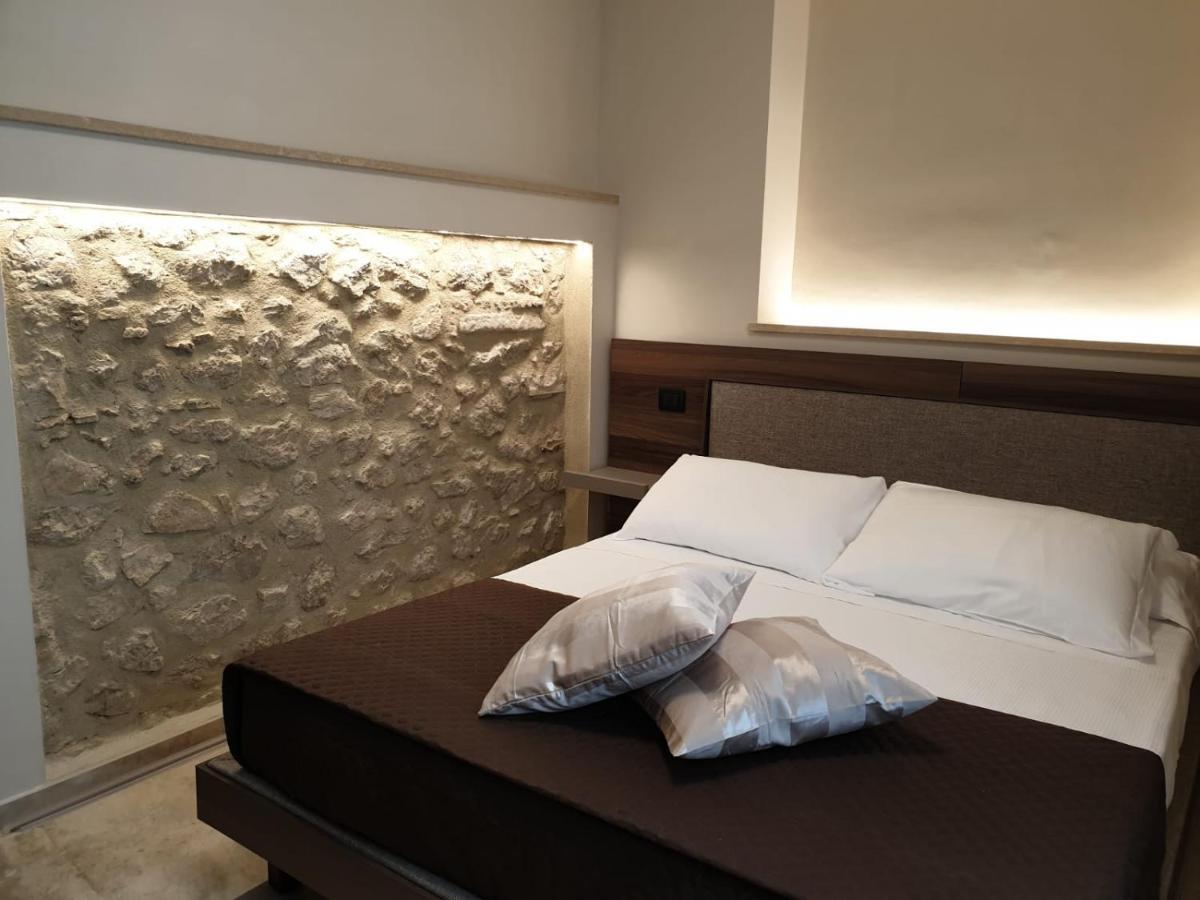 فندق Destasu' Bed And Wellness كاستل ديل مونتيه المظهر الخارجي الصورة