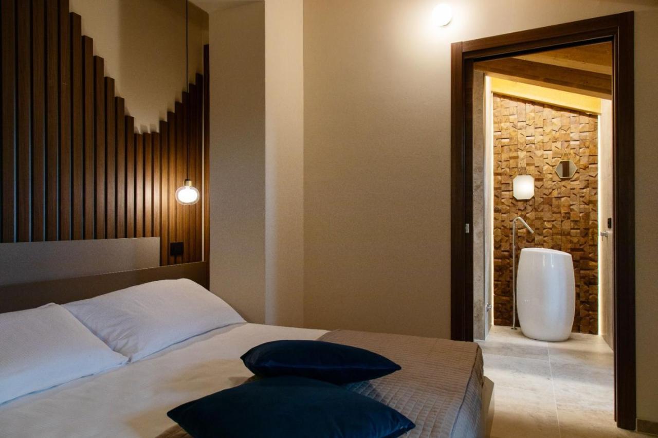 فندق Destasu' Bed And Wellness كاستل ديل مونتيه المظهر الخارجي الصورة