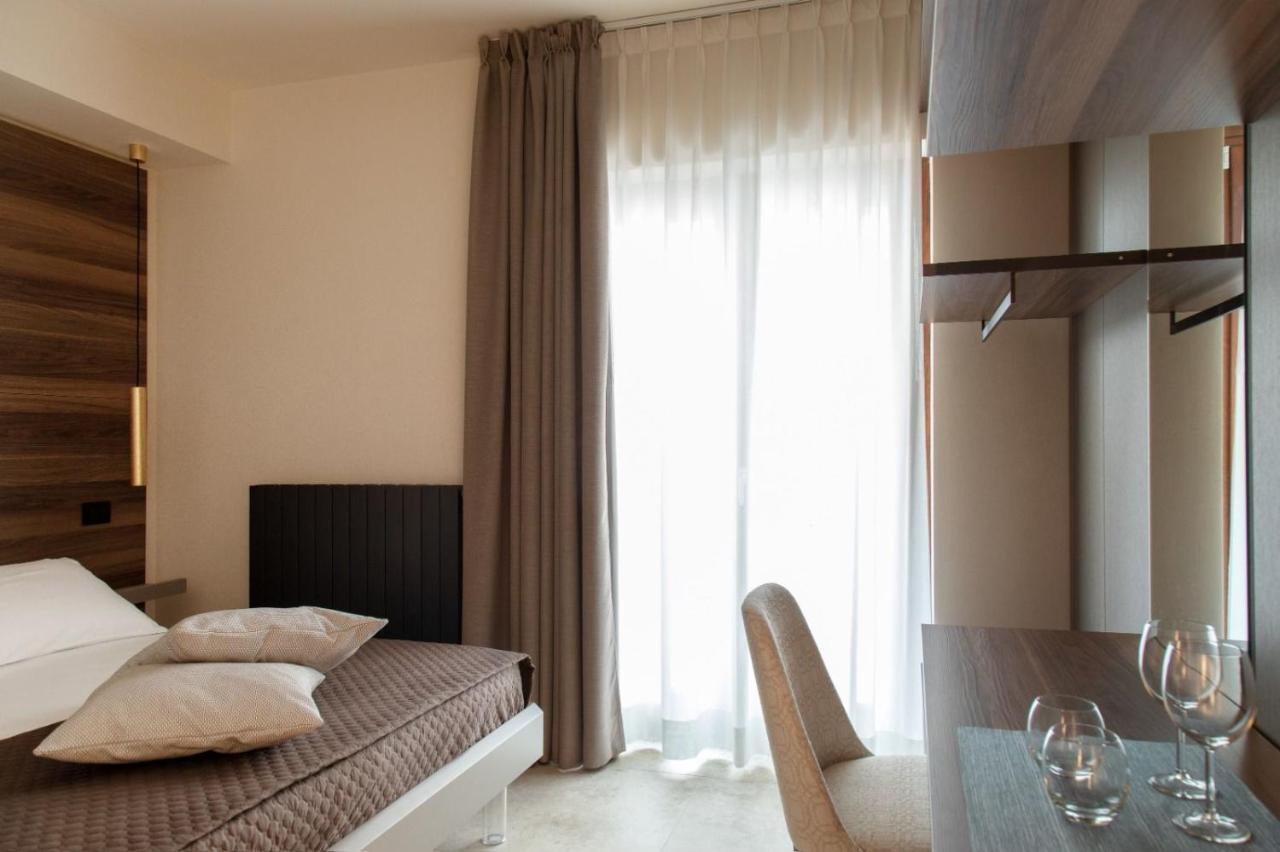 فندق Destasu' Bed And Wellness كاستل ديل مونتيه المظهر الخارجي الصورة