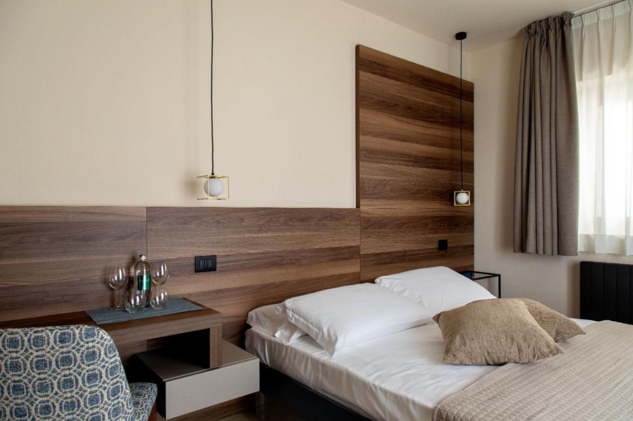 فندق Destasu' Bed And Wellness كاستل ديل مونتيه المظهر الخارجي الصورة